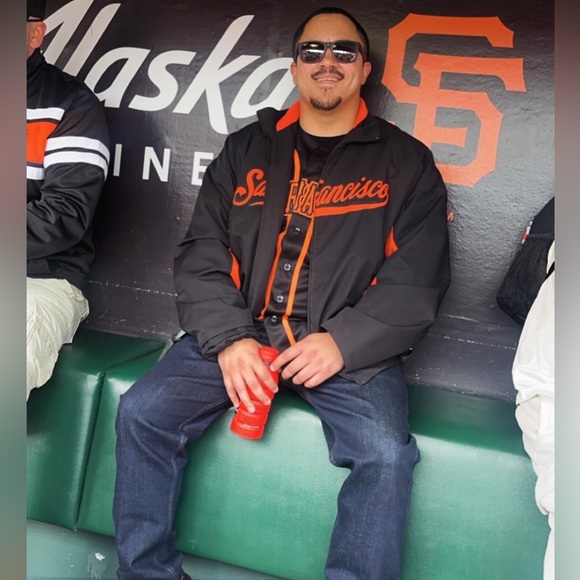 Meet your Posher, Juan - Picture 2 of 5